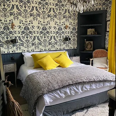 Bed & Breakfast La Maison Du Grand Rocher
